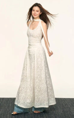 Sheer Floral Halter Neck Maxi Dress With Ruched Front And Scarf Detail -Modern Wear Shop imgi 33 O1CN01P3cZEu1rwp2tnSpuc 2215877315696